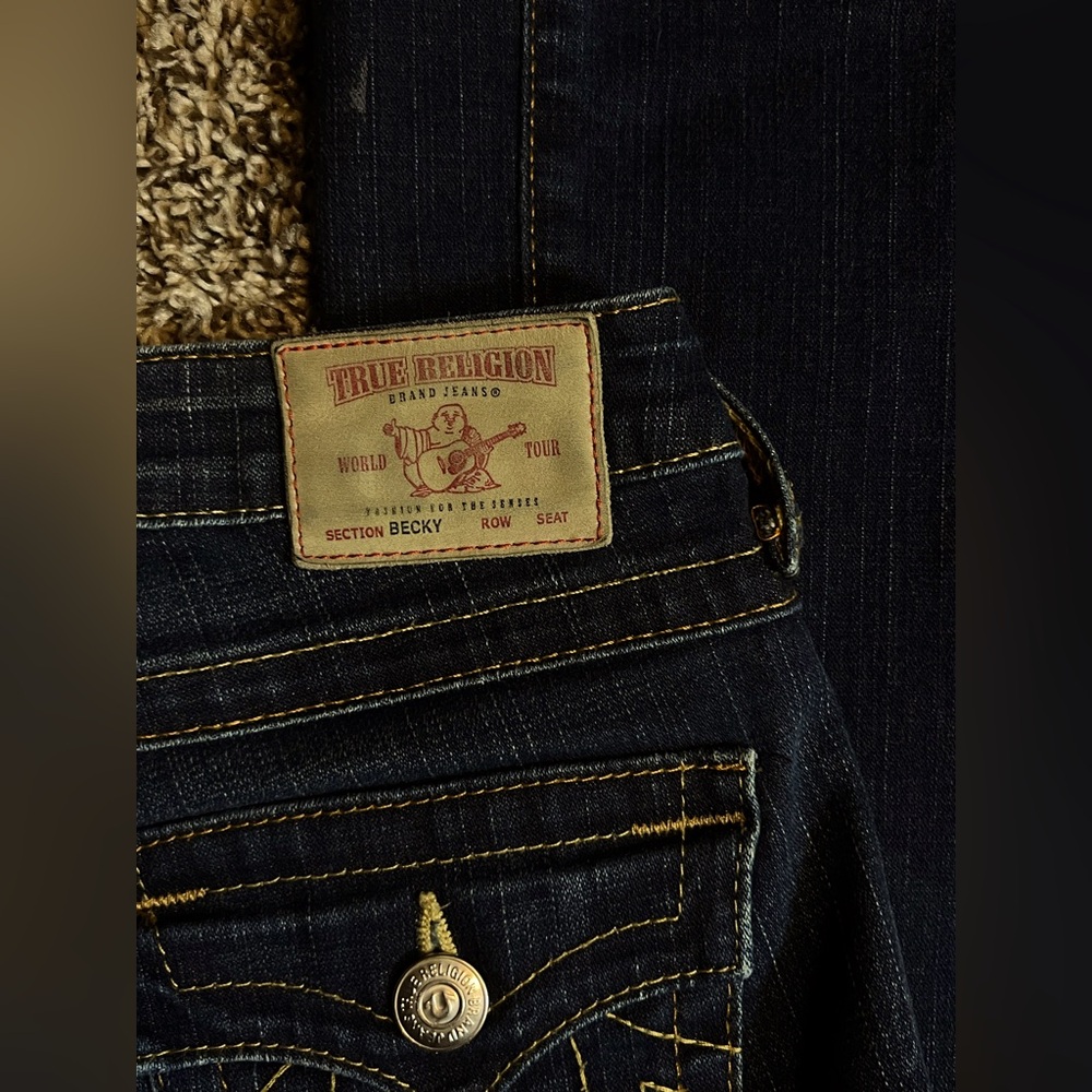 TRUE RELIGION - “Becky” Jeans

Size 25 

Dark Blue